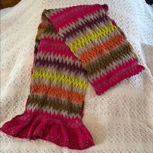 Echo colorful knit scarf